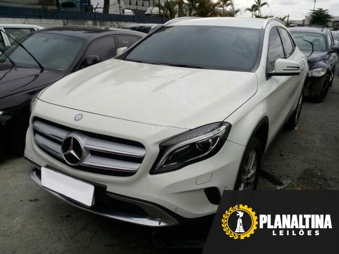 MERCEDES BENZ GLA 16/16