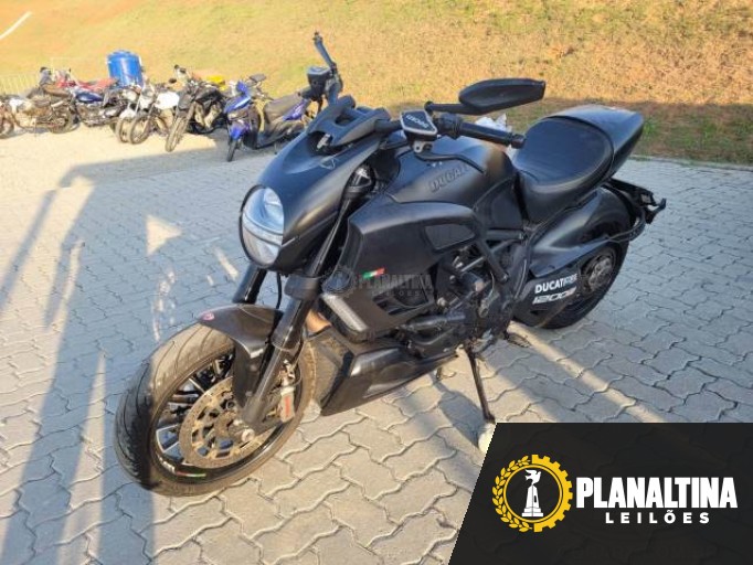 DUCATI DIAVEL 1198 14/14