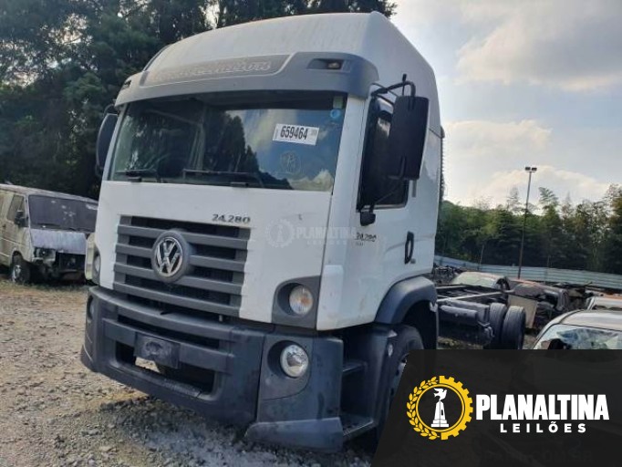 VOLKSWAGEN 24-280 E CONSTELLATION 19/20