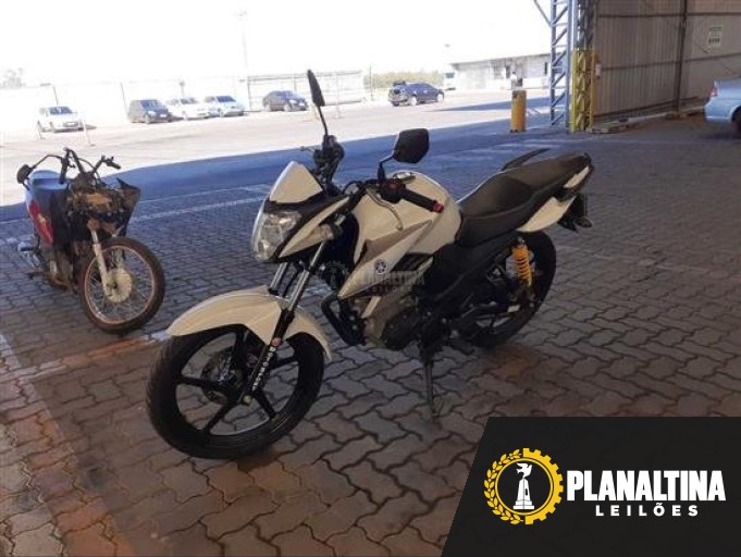 YAMAHA YS 150 FAZER 18/19 YAMAHA YS 150 FAZER 18/19